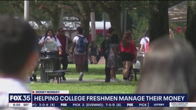 Money Monday: Helping college freshmen manage money