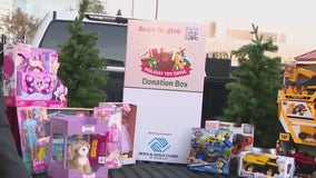 Avondale Toyota hosts holiday toy drive