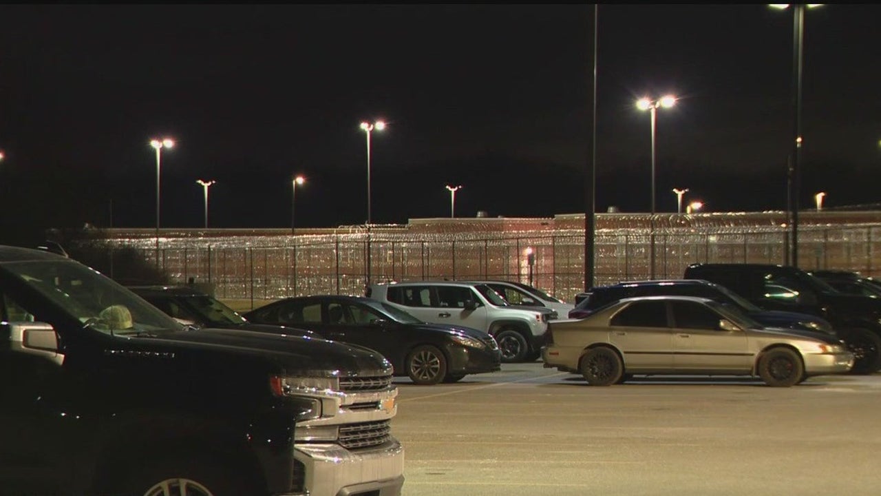 Multiple hospitalized after Macomb County prison brawl | FOX 2 Detroit