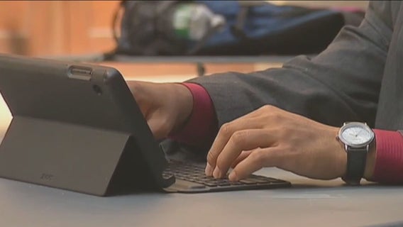 Risks of using AI for mental health or addiction issues; doctor weighs in