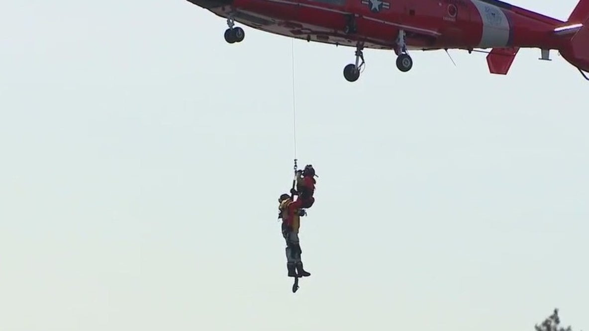 Ice wind sailor dies after falling through Southeast Michigan lake ice