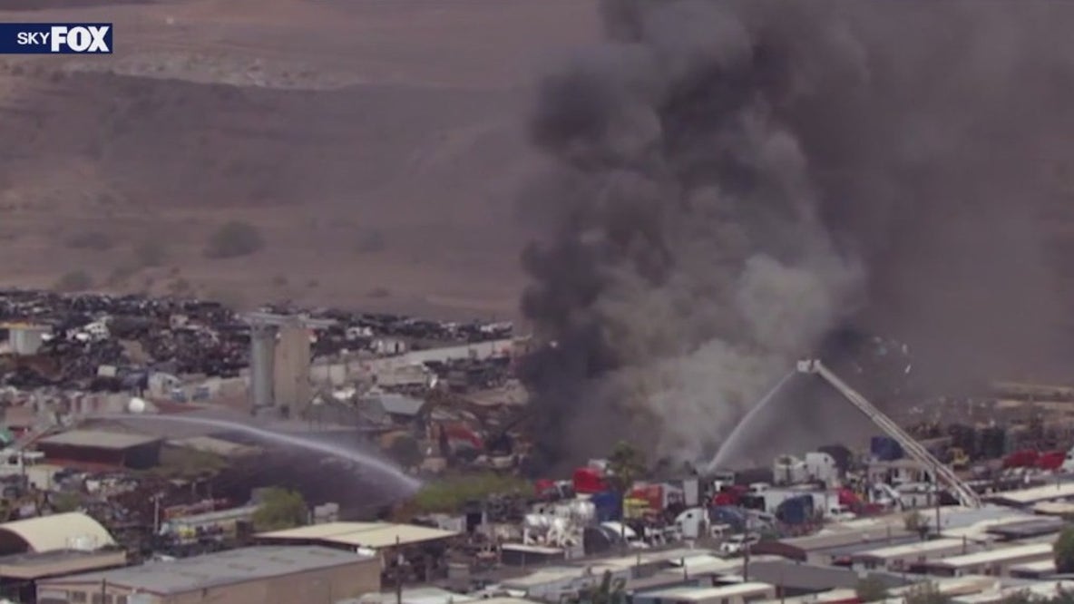 Crews respond to large fire burning in south Phoenix