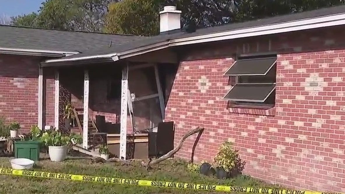 Woman, 95, killed in fire in Holly Hill