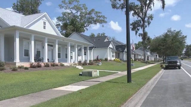 Florida lawmakers weigh cutting or possibly eliminating property taxes