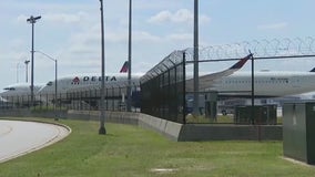 Delta co-pilot arrested on flight from Minneapolis on child porn charges: Report