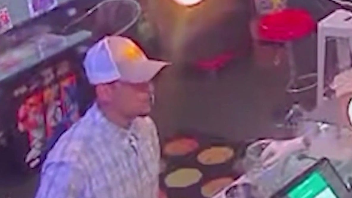 Robbery at Phoenix ice cream shop caught on camera