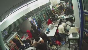 Video: Dozens ransack gas station in flash mob robbery