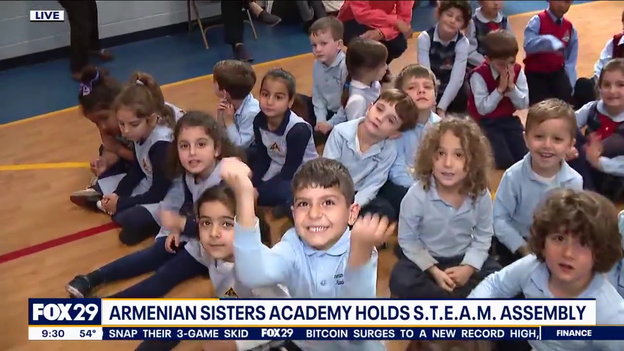 Bob Kelly meets Armenian Sisters Academy students