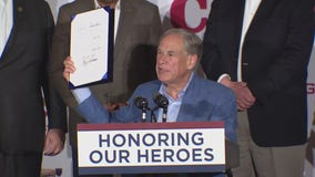 Gov. Abbott signs pro-veteran bills in Houston: Full