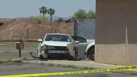 Car crashes into Peoria building after shooting: PD