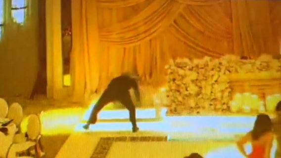 Wedding crasher allegedly steals thousands in gifts from couple in Glendale