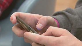 Southeastern Wisconsin school cellphone policies