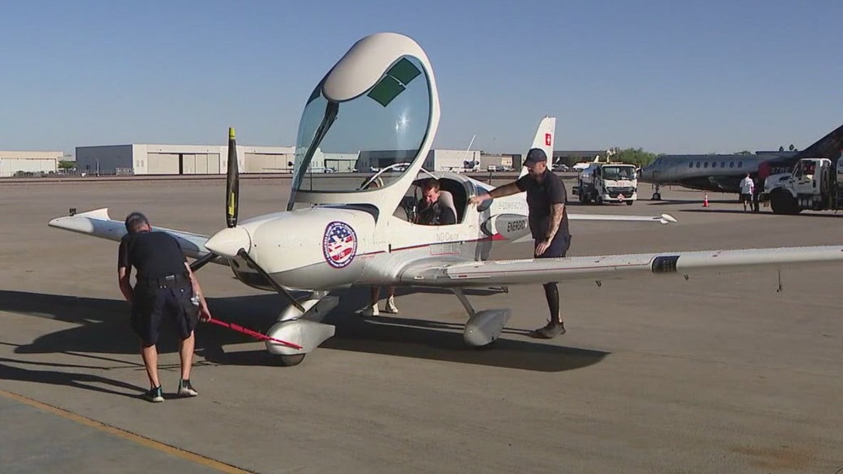All electric plane makes a stop in Scottsdale