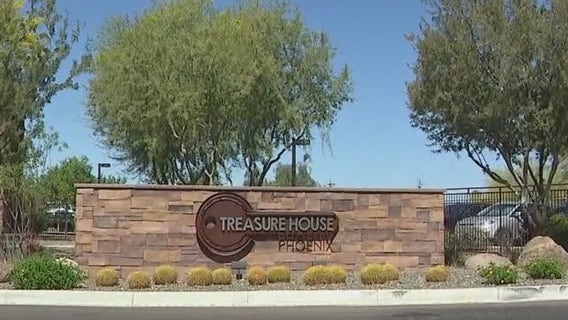 Treasure House in Glendale celebrates volunteers