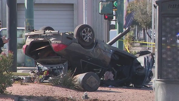 New Year's Day crash in Phoenix ends in man's death