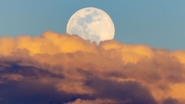 Here's when to see the February 2025 full moon