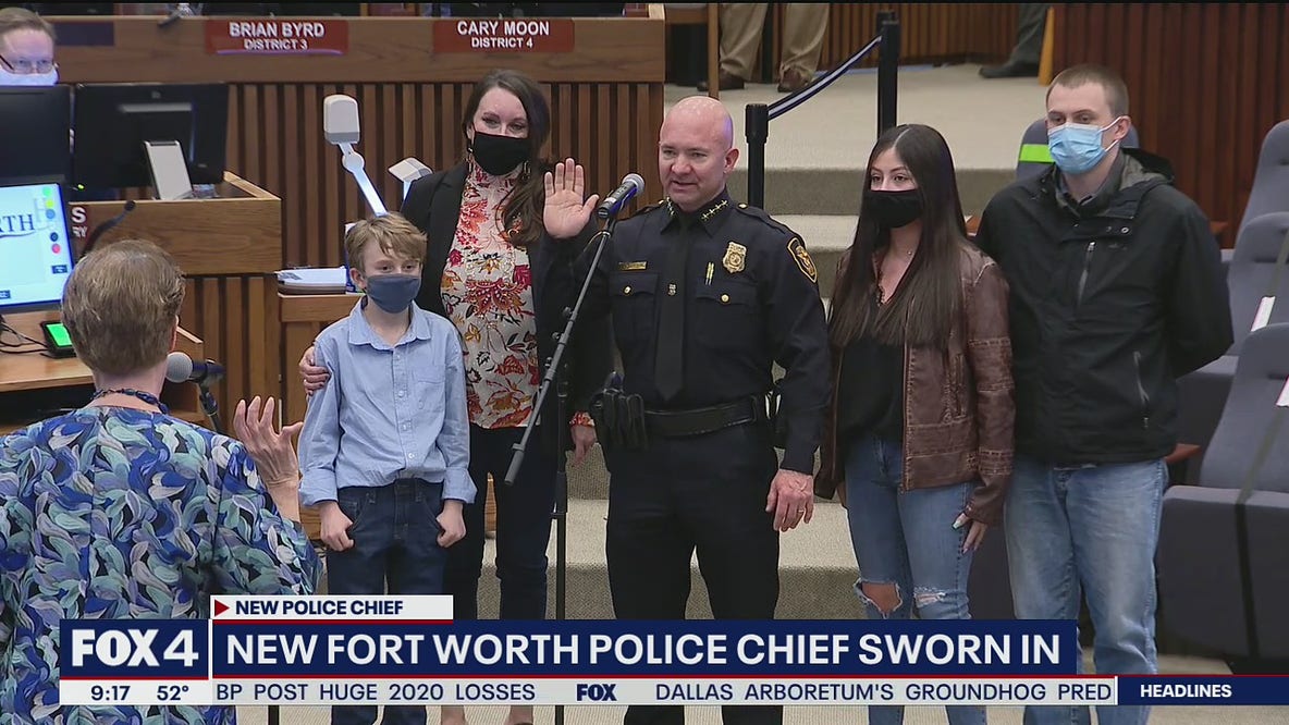Fort Worth City Council officially swears in new police chief