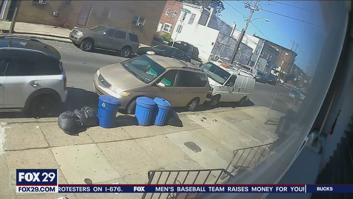 Caught on camera: Driver pushes vehicle out of parking space