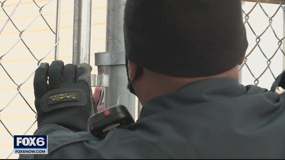 MPD officers ‘make it right,’ repair damage to yard from pursuit