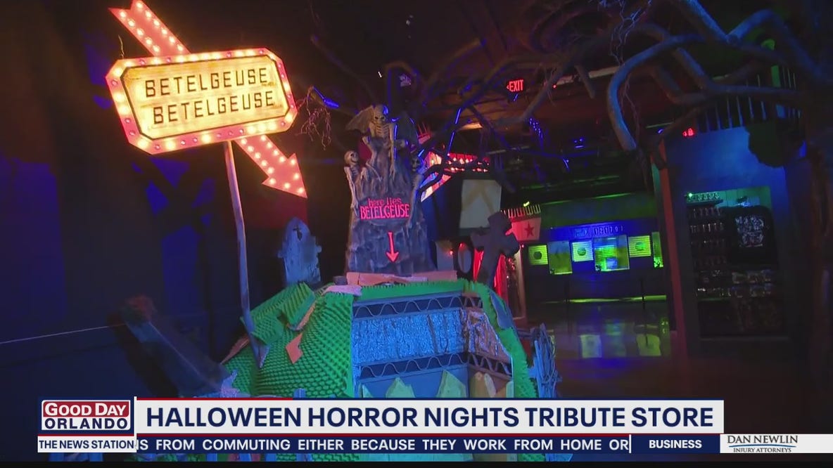 David Does It: Halloween Horror Nights Tribute store