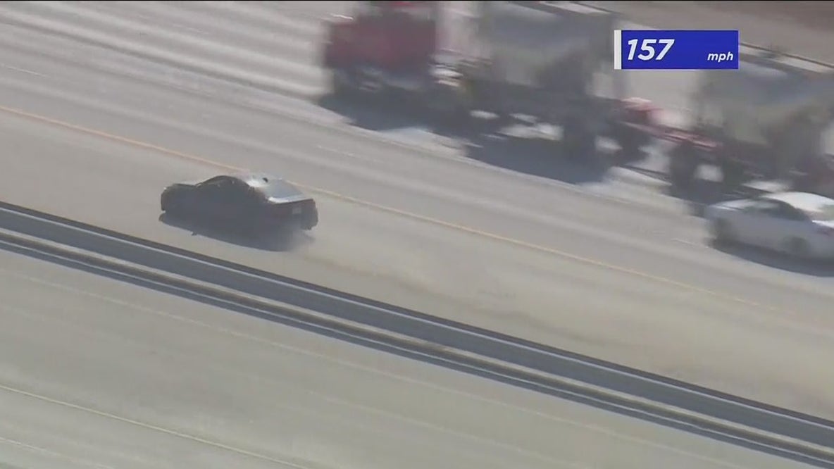 Robbery suspect leads officers on high-speed chase on 15 Freeway