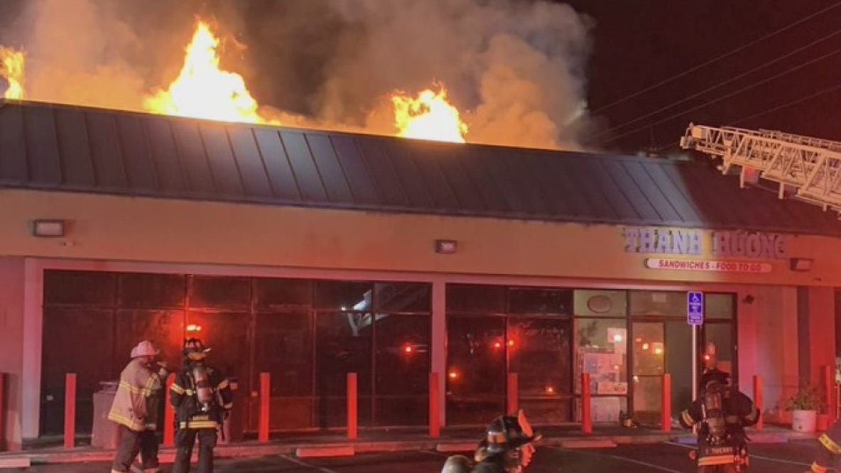 Person dies in San Jose fire outside sandwich shop