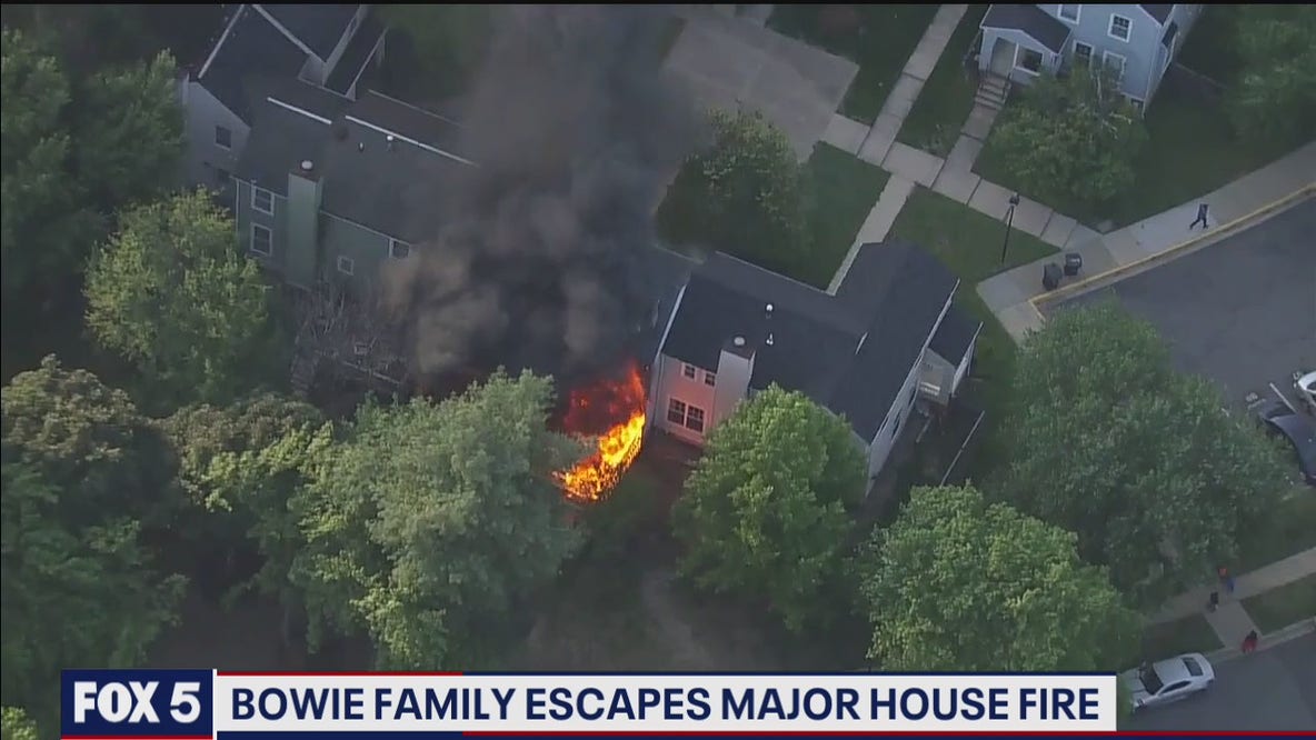 Bowie family escapes major house fire
