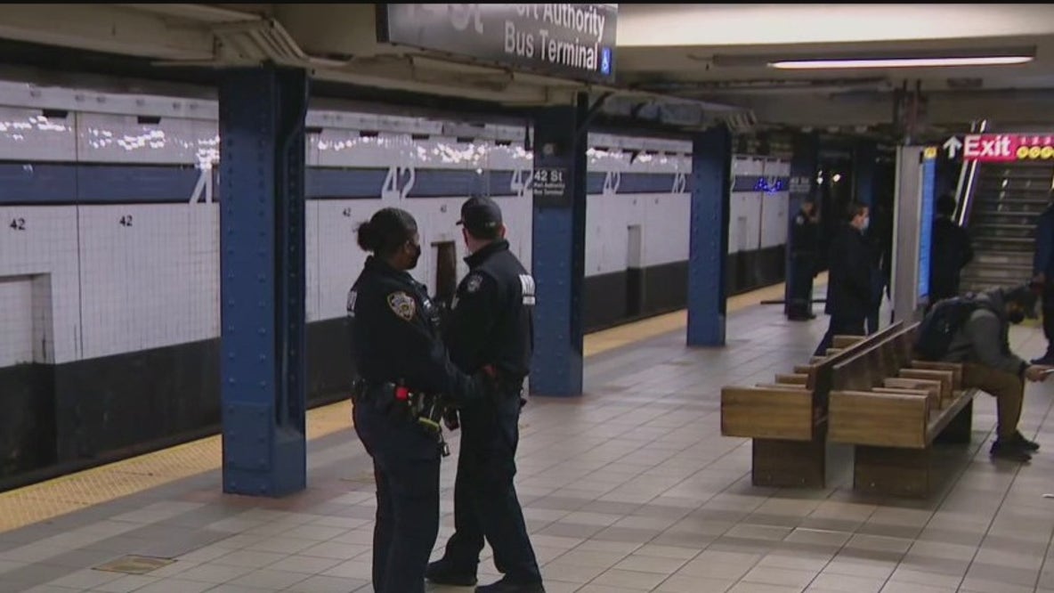 Man arrested with assault rifle in Times Square subway station