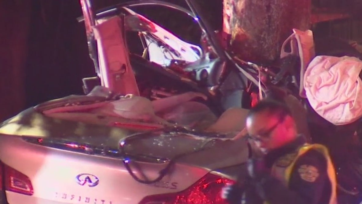 Fatal crash shuts down John Young Parkway in Orlando