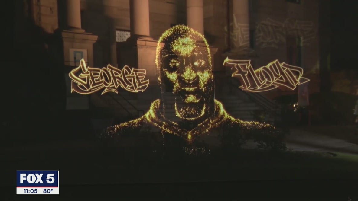 George Floyd hologram stops in Decatur Square