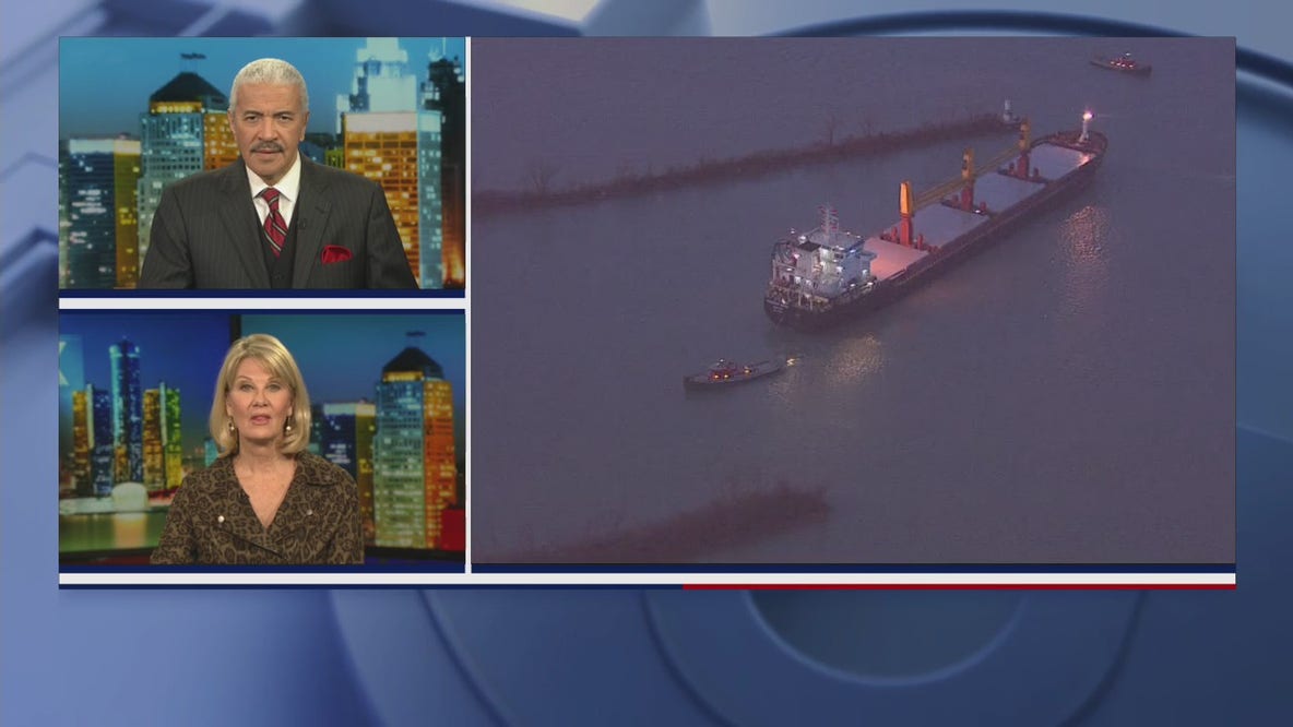 Freighter stuck in Detroit River finally freed