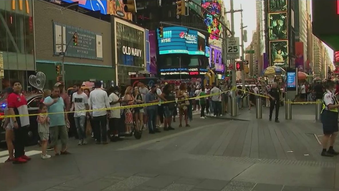 Businesses slam de Blasio over Times Square gun violence
