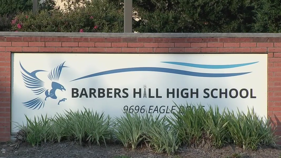 Over 30 students disciplined by Barbers Hill ISD due to their hair