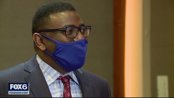 MPS superintendent rolls up sleeve, receives COVID-19 vaccine