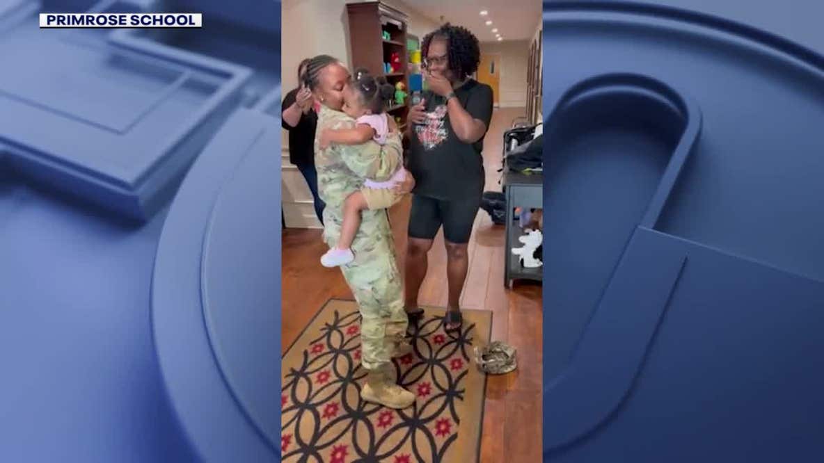 Army mom surprises daughter at daycare dismissal