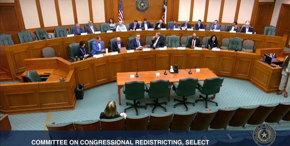Texas House committee advances redrawn congressional map