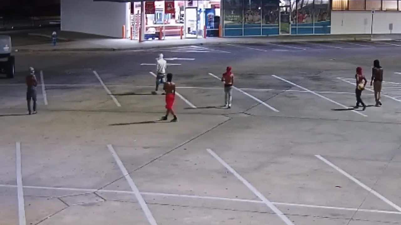 Houston crime Carjacking caught on camera, police searching for