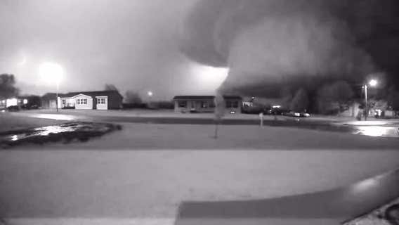 Watch: Doorbell camera captures glimpse of giant wall cloud