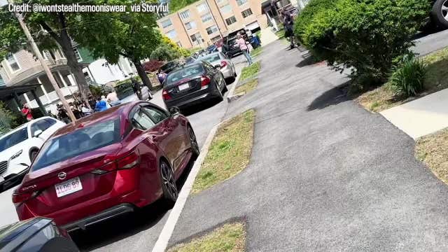 Chaotic video shows neighbors trying to stop ICE from detaining mother