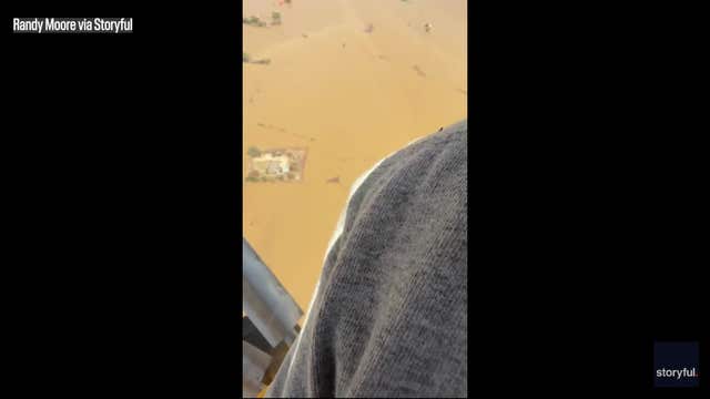 Tennessee family builds levee to protect home from floodwaters