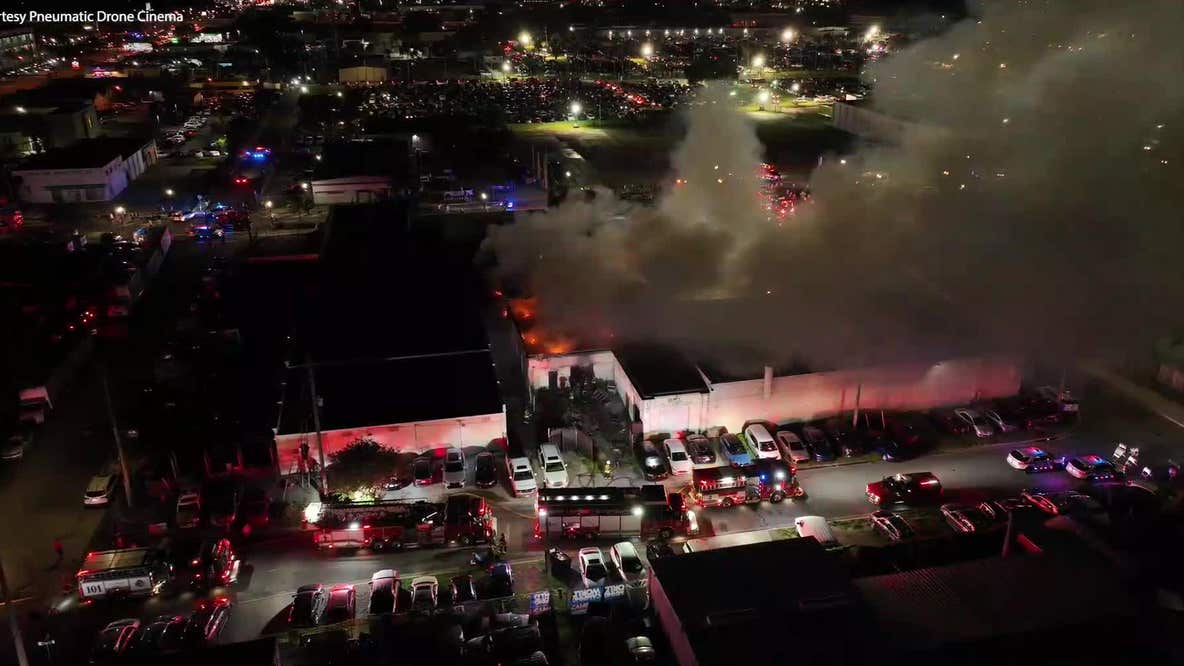 Fire rips through building in downtown Orlando