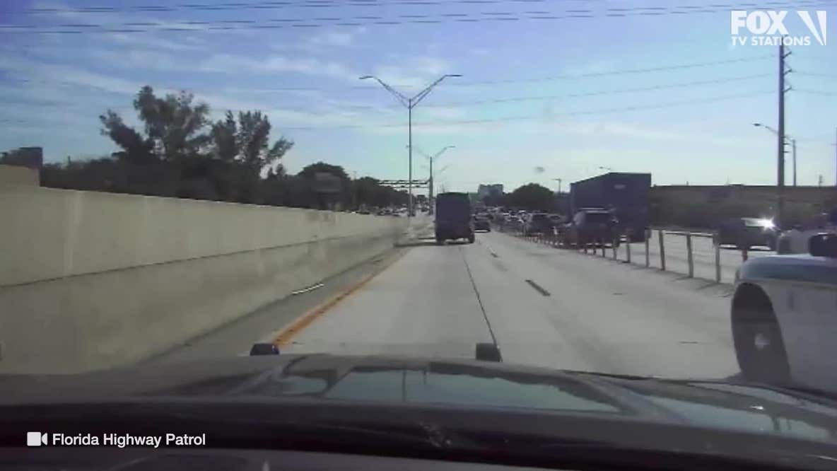 Wild chase of Amazon van on I-95 in Miami