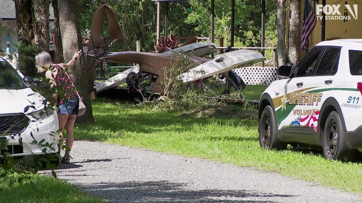 Plane crashes in Florida neighborhood