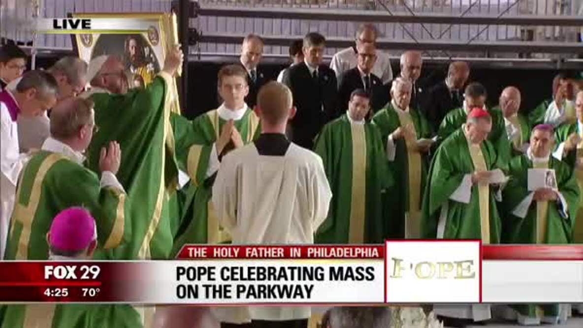 Pope Francis gives homily during 2015 mass in Philadelphia