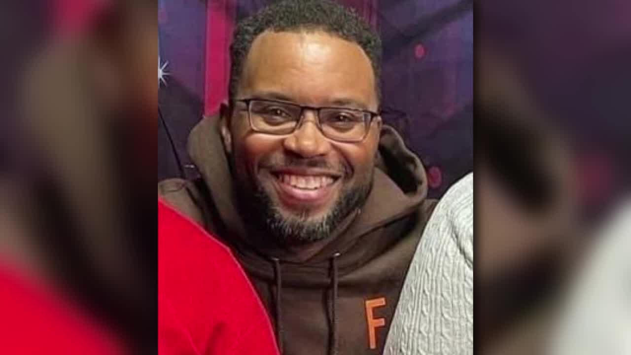 Postal Worker Killed, Vigil Held 1 Year Later | FOX6 Milwaukee