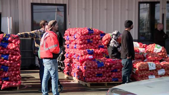 Burien non-profit ramps up food aid amid SNAP benefit uncertainty