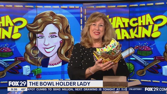 Whatcha Makin: Crocheted Swoop, bowl holder, shoulder bag