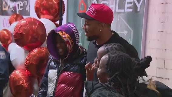 Saquon Barkley gives mattresses to Philly kids