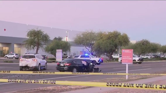 Pedestrian killed in Phoenix crash: PD