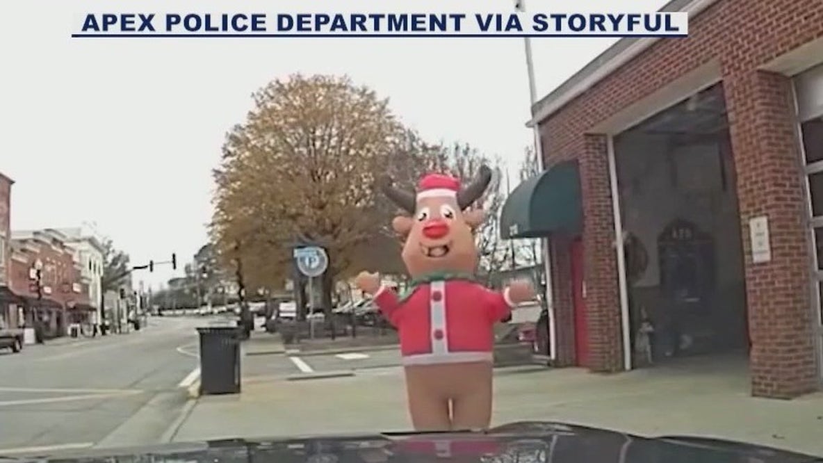 Two shootings just miles apart; Deadly Thanksgiving fire; Police tackle Rudolph | FOX 5 News